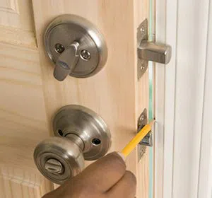 Community Locksmith Store Dallas, TX 972-908-5982 - unlock-door